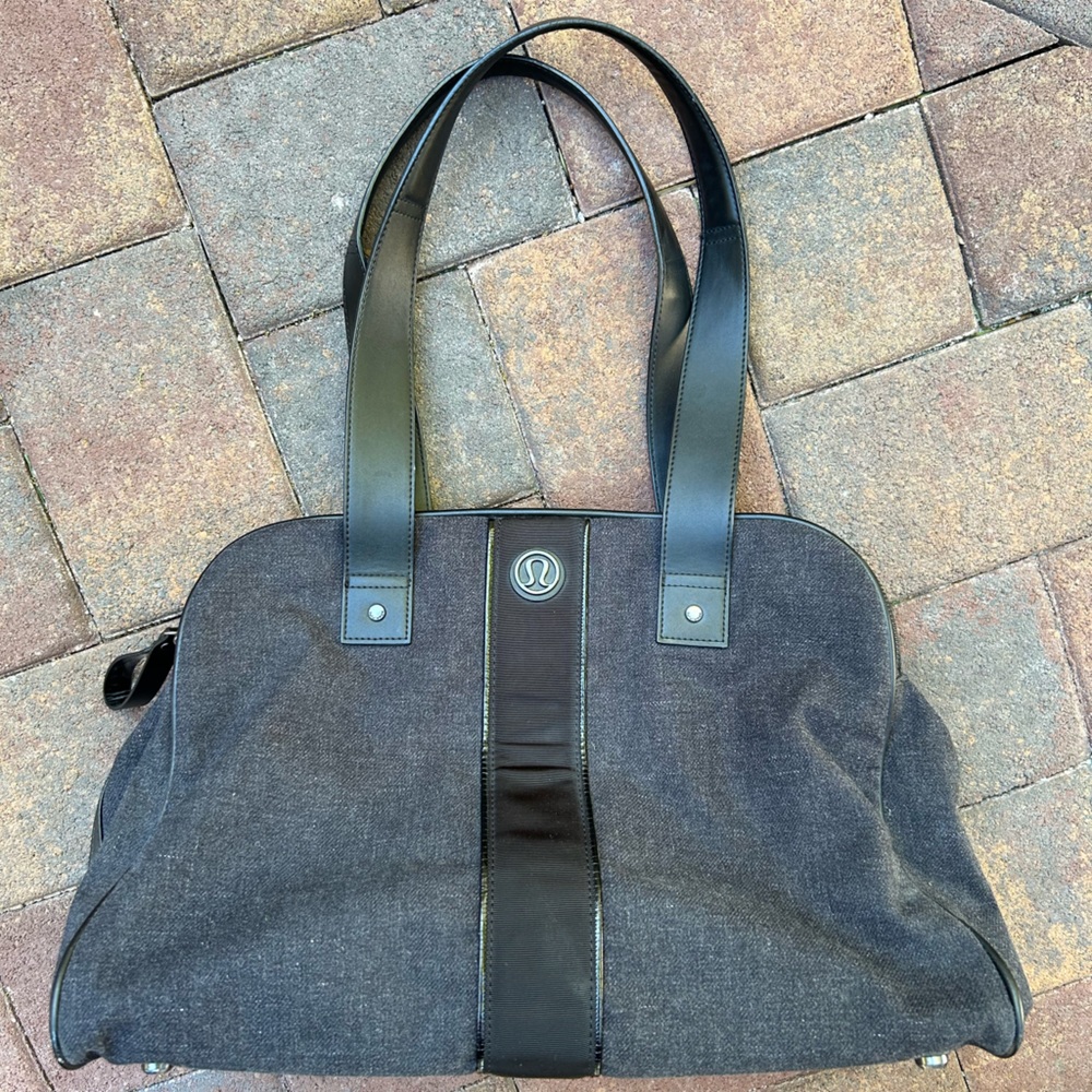 Lululemon Two Times a Yogi Large Gym Bag